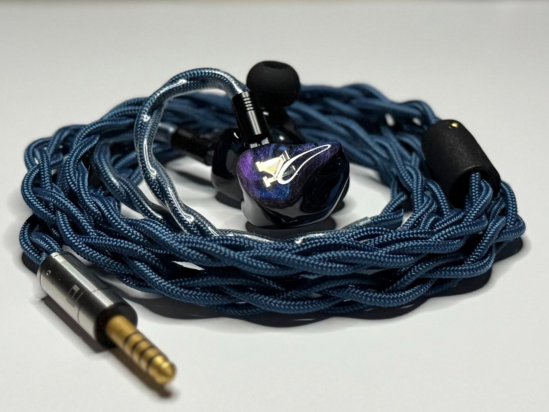 Truaill 4W_EST50_PetrolBlue.jpeg
